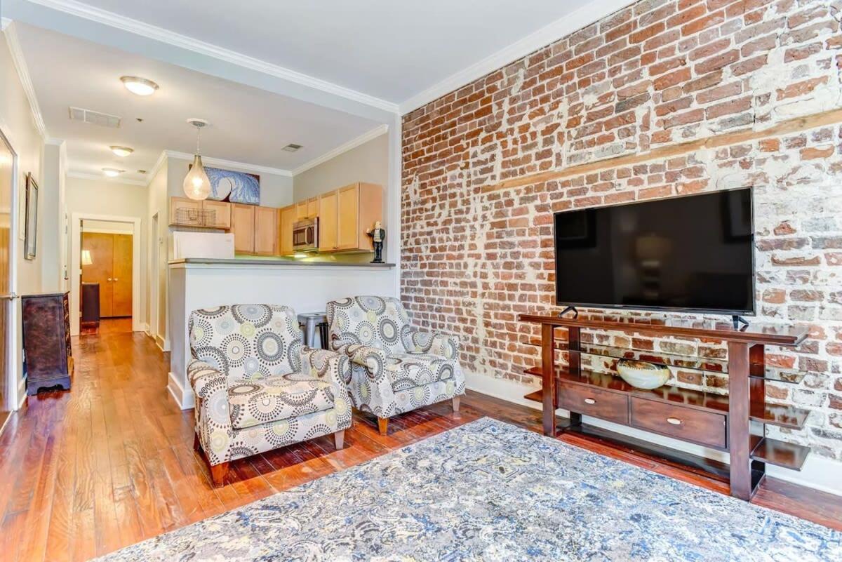 E Bay St Loft By City Market And River Street Savannah Extérieur photo